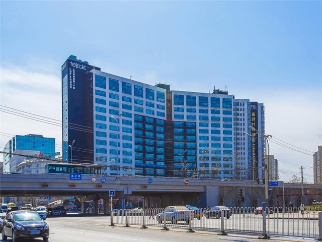 华星鸿启骏铃V8销售价